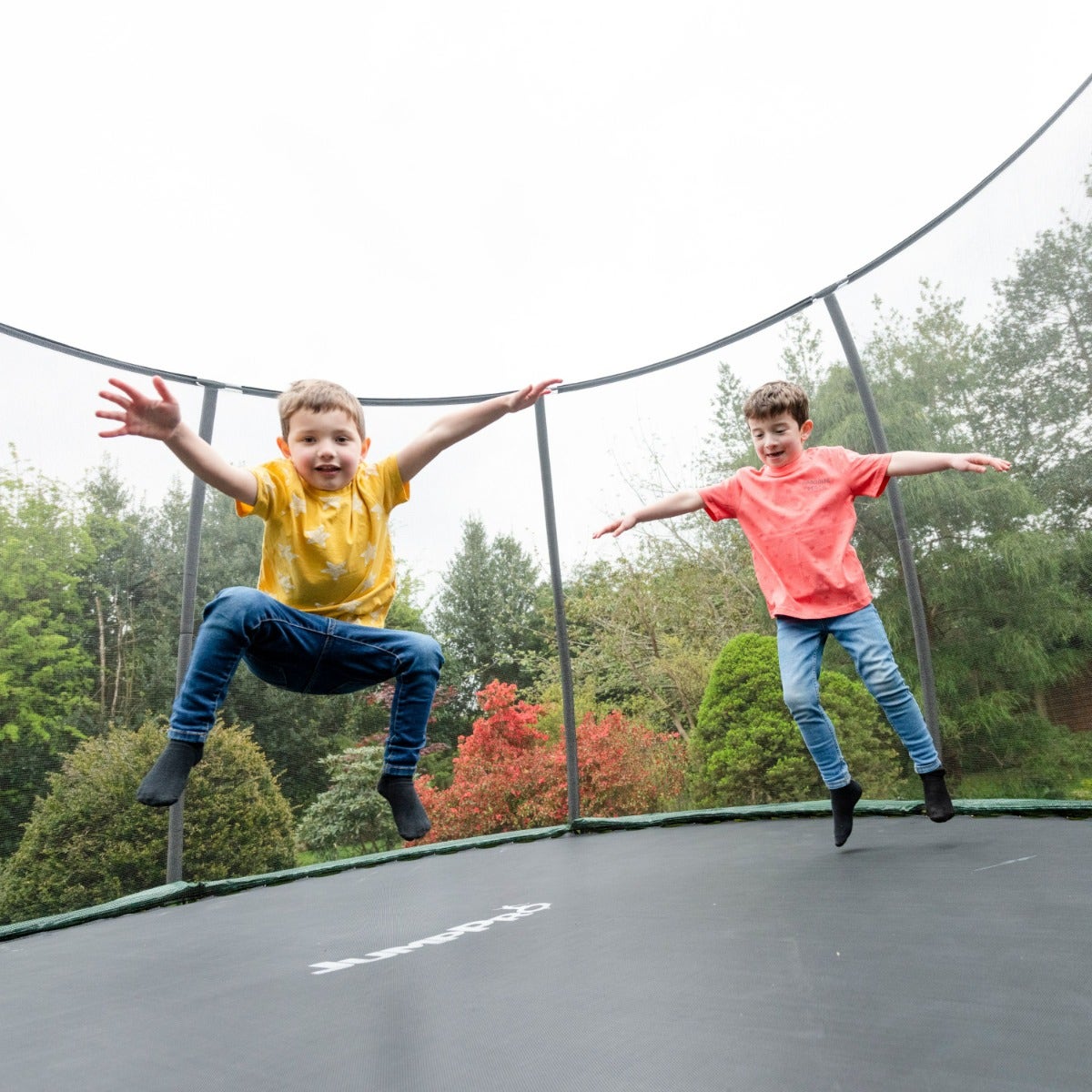 8ft JumpPRO™ Xcite Green Round Trampoline with Enclosure