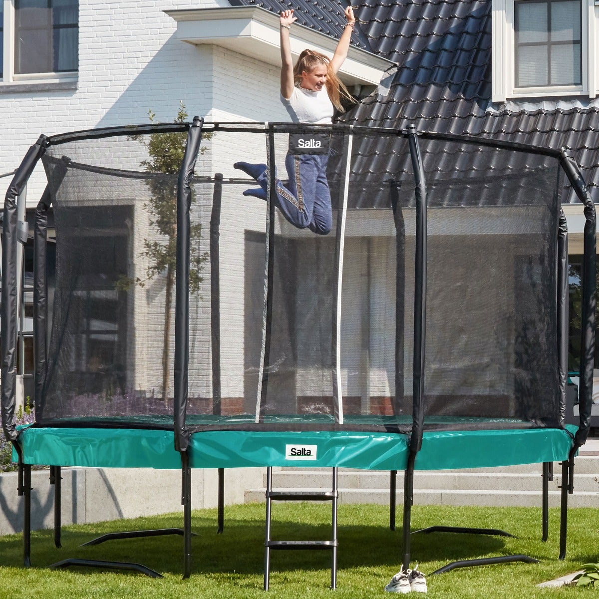 12ft Salta Green Round First Class Edition Trampoline with Enclosure