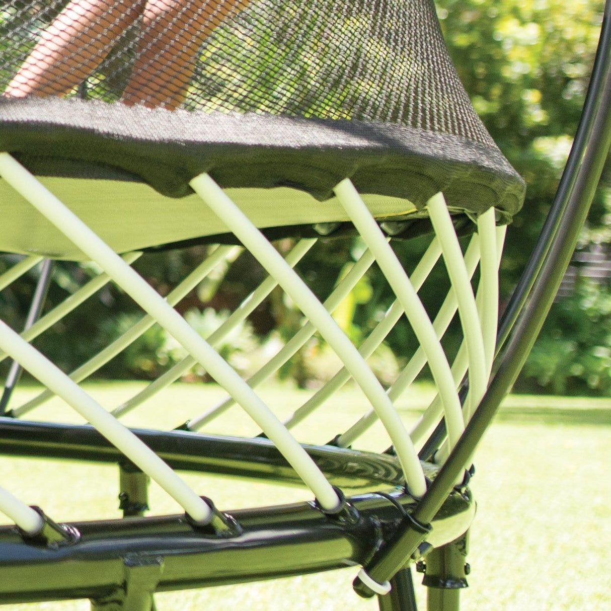 13ft Round Springfree Jumbo Round Trampoline R132