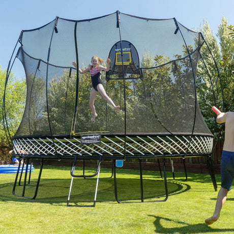 13ft Round Springfree Jumbo Round Trampoline R132 