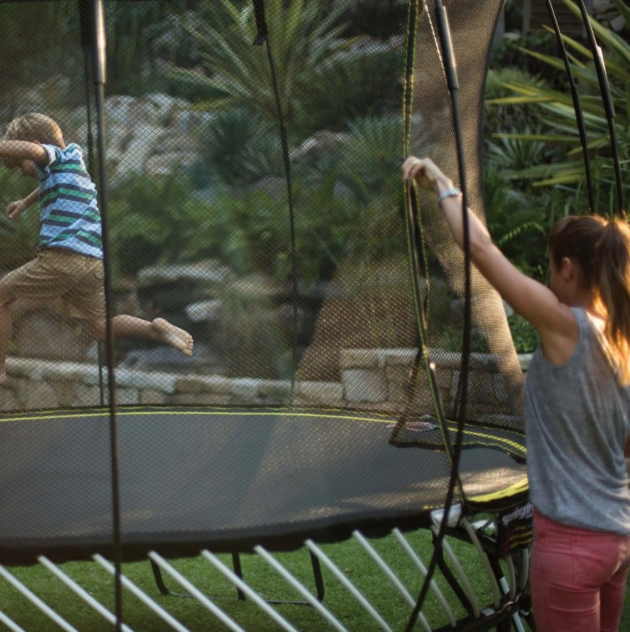 19ft x 12ft Springfree Jumbo Oval Trampoline